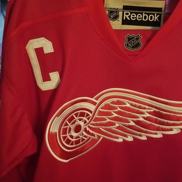 Men's throwback hockey Calvary flames jersey - Picture 4 of 5